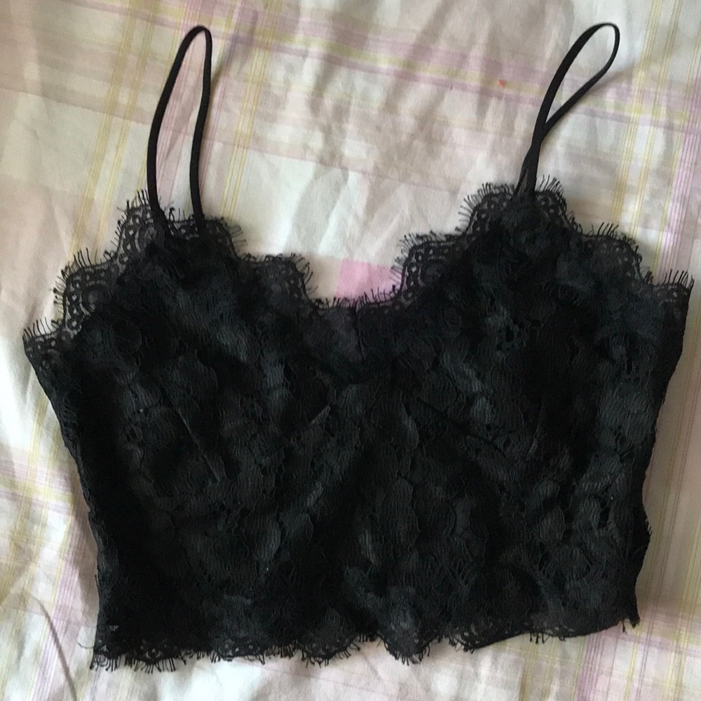 Lacey top NEW !!!